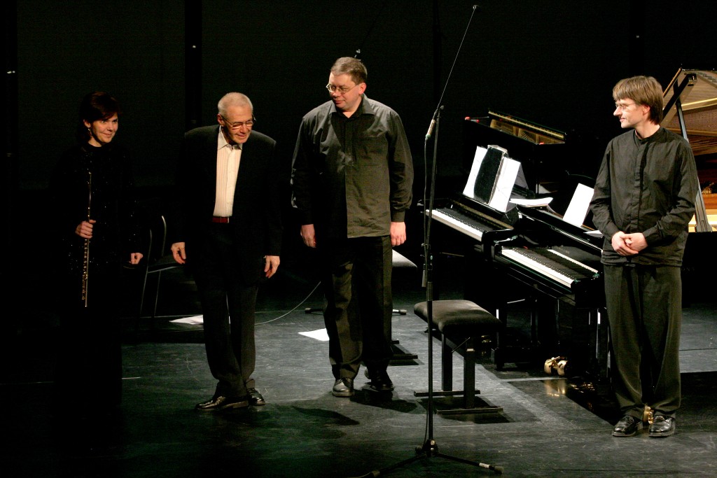 2006
